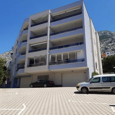 Apartment Modern Style
