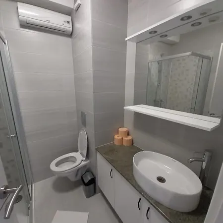 Modern Style Apartment *